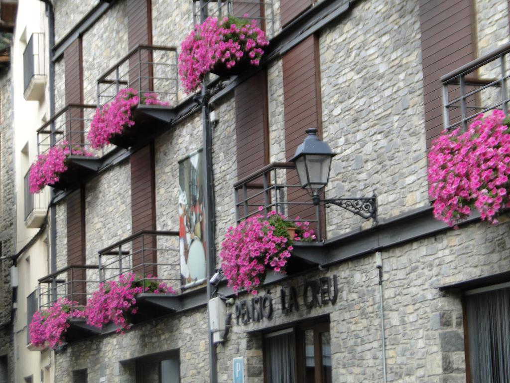 Pensio La Creu Hotell Esterri d'Àneu Exteriör bild